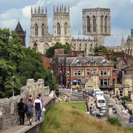 21 The Cocoa Suites York Luaran gambar